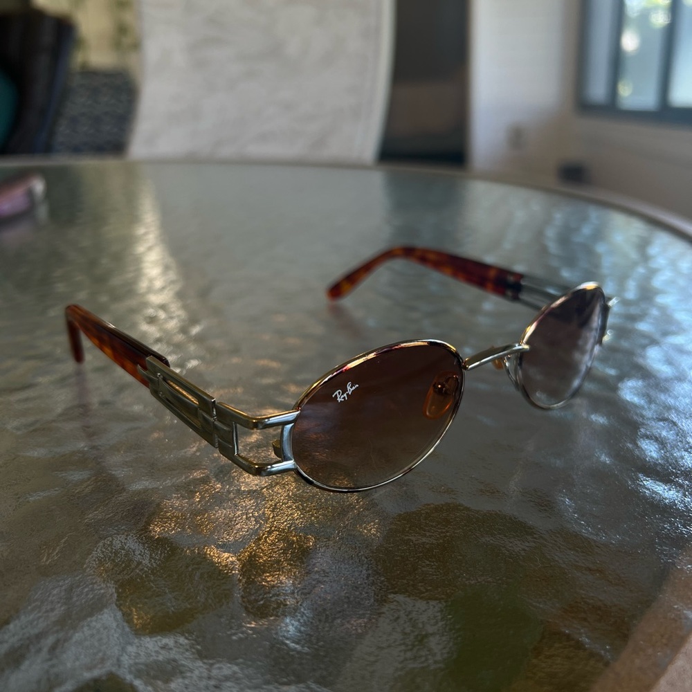 vintage oval Ray-Ban tortoise Sunglasses